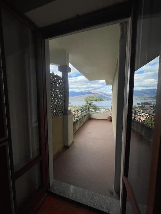 La Contea Panoramica 130 Mq Parking Free * Stresa