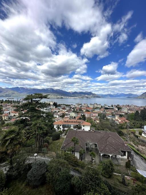 La Contea Panoramica 130 Mq Parking Free * Stresa